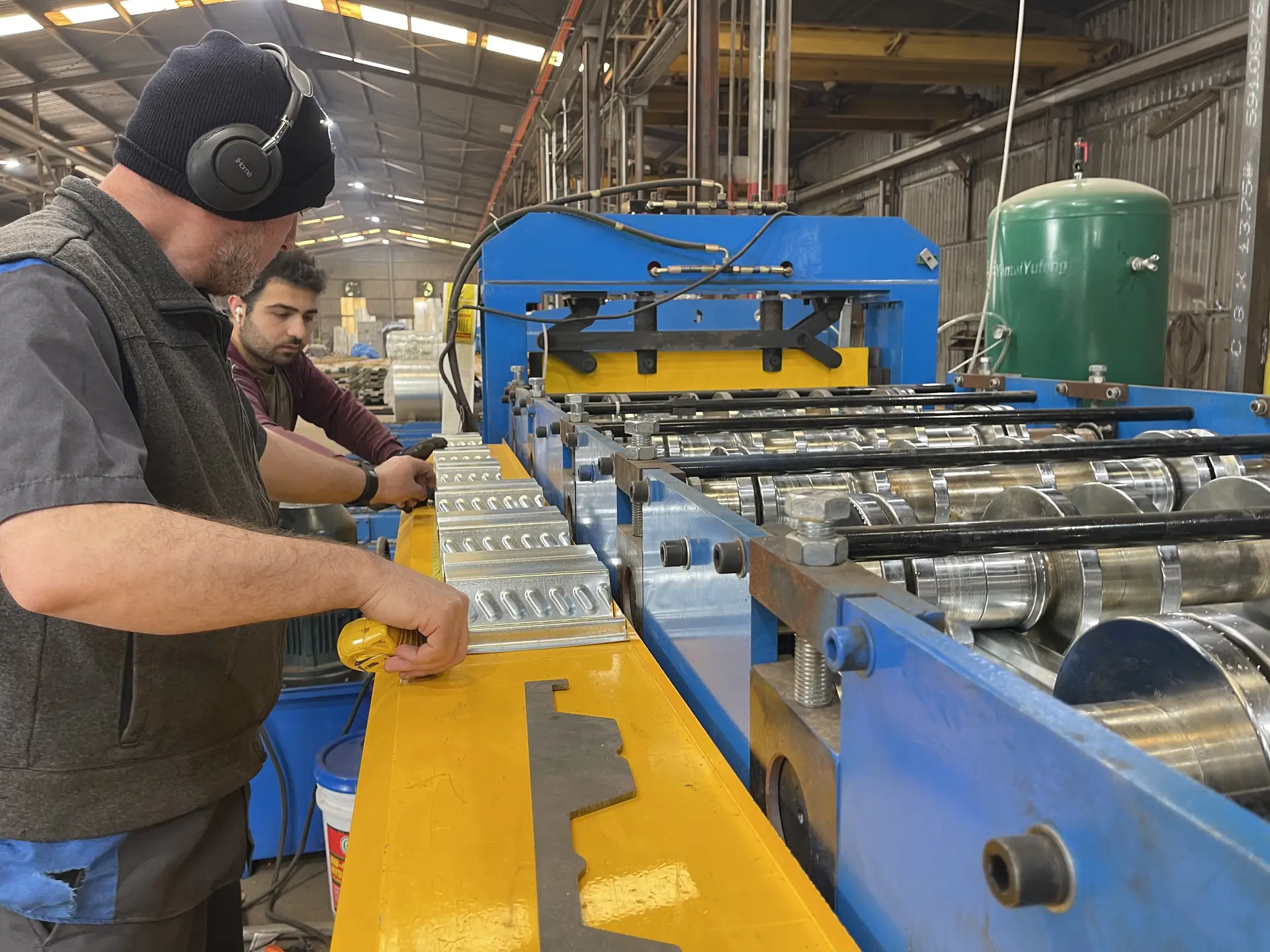 Steel deck installation — Houston Christian University Engineering Building, Houston, TX | Cutting Edge Decking